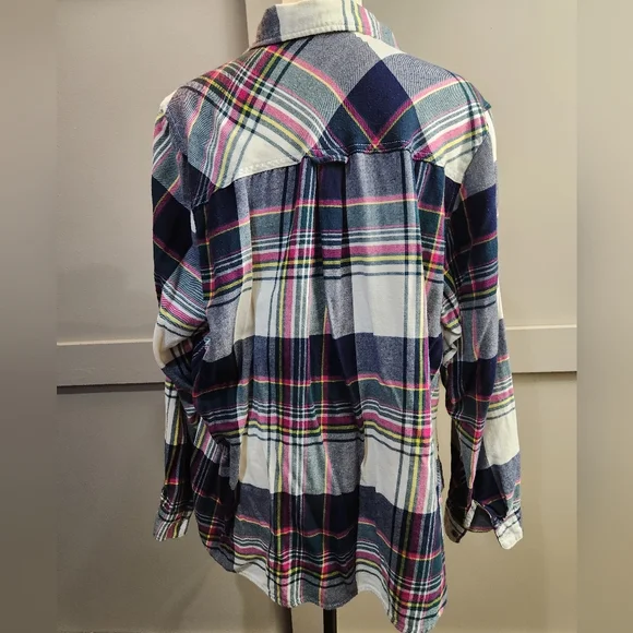Maurices Multicolored Flannel. Size 2X. Super Cute! - Picture 2 of 8
